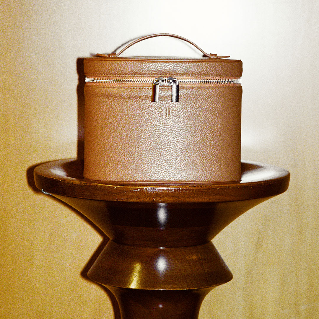 The Vanity Case - Image 2